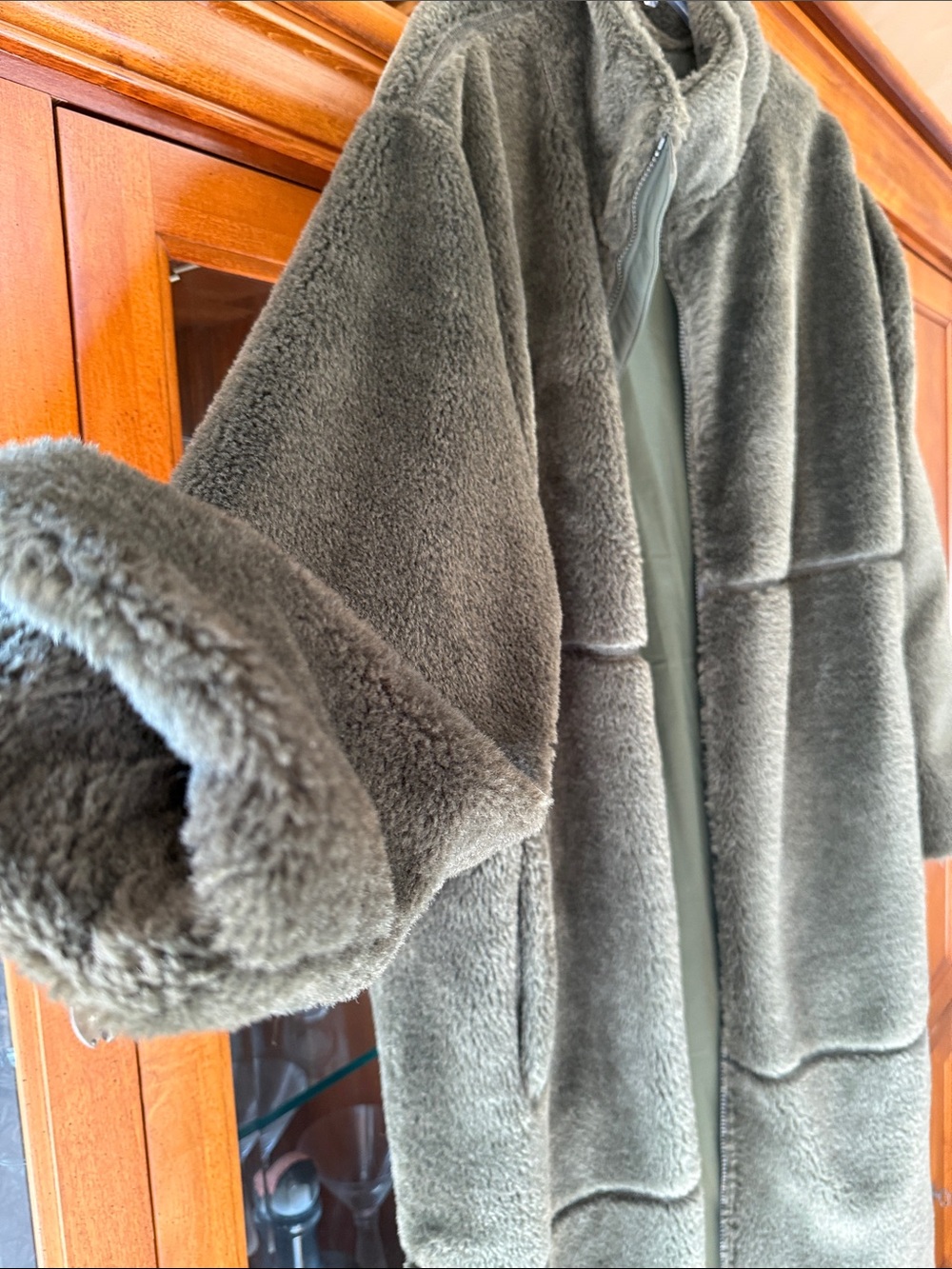 Patagonia Olive Green Teddy Fleece Coat - Picture 3 of 5